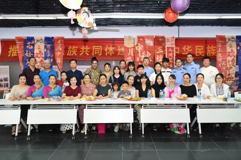 姑蘇區民促會和有關街道組織各族群眾開展形式多樣的慶祝活動共慶中秋佳節